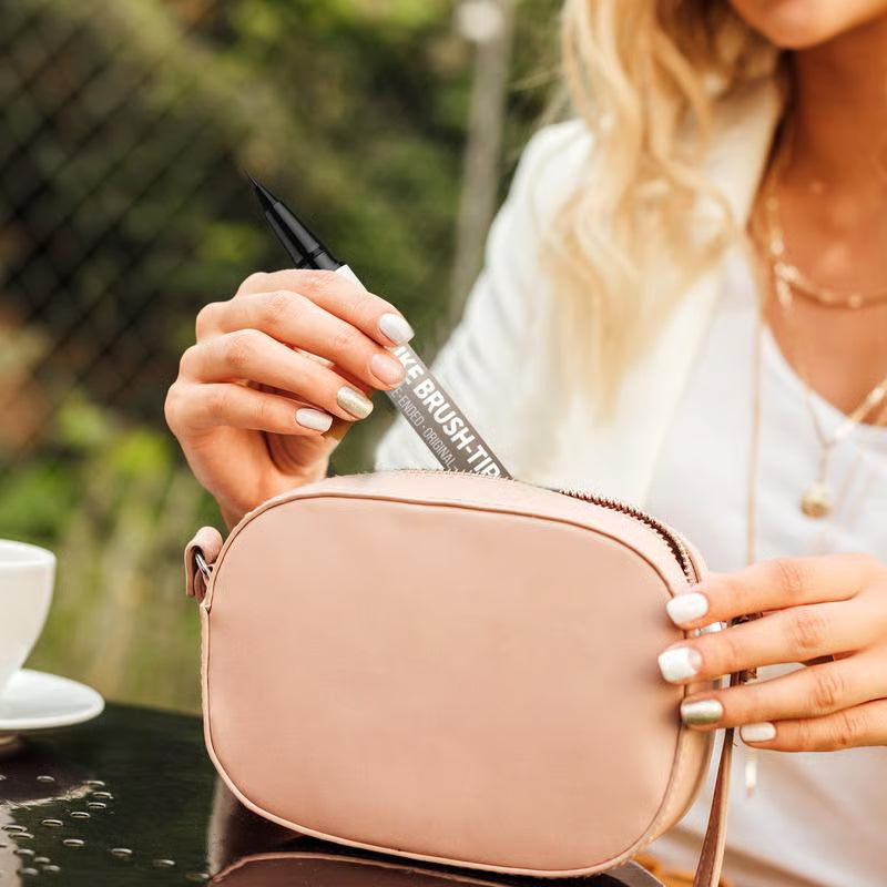 The 4D Brow & Liner Pen - Perfect Brows & Liner in One + 50% OFF