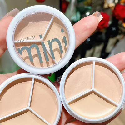 ChromaBlend Perfecting Palette - Your Custom Concealer, Brightener, and Skincare Treatment in One
