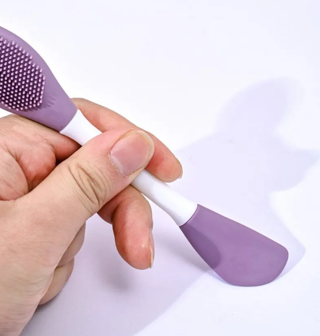 The DuoCare Silicone Face Brush - Perfect Application, Deep Clean + 1+1 FREE